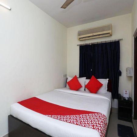 Oyo 13906 Vinita Inn Santragachi 外观 照片