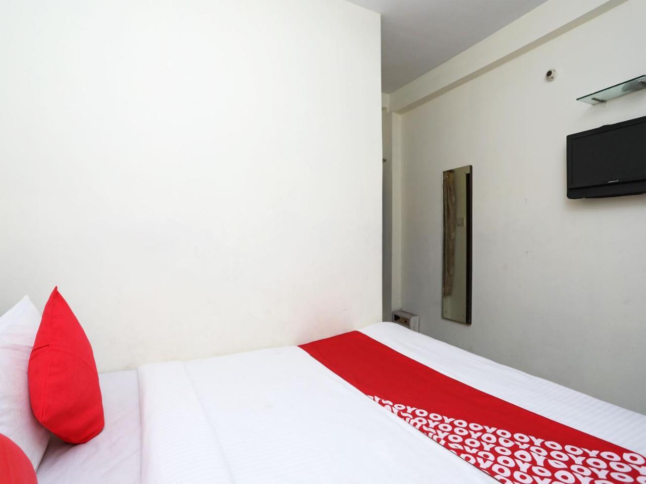 Oyo 13906 Vinita Inn Santragachi 外观 照片