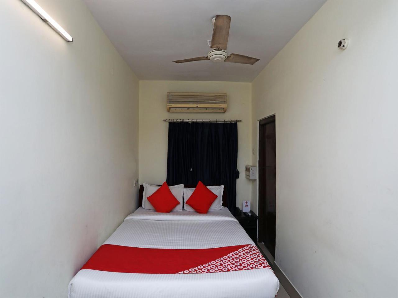 Oyo 13906 Vinita Inn Santragachi 外观 照片